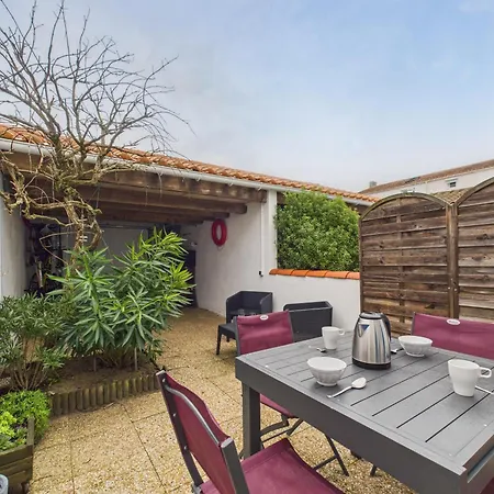 Maison Pour 4 Avec Terrasse A 200m De La 度假居 圣伊莱尔·德列