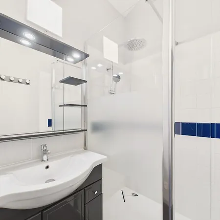 Maison Pour 4 Avec Terrasse A 200m De La 度假居 圣伊莱尔·德列